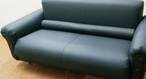 Обивка дивана на дому. Лесозаводск